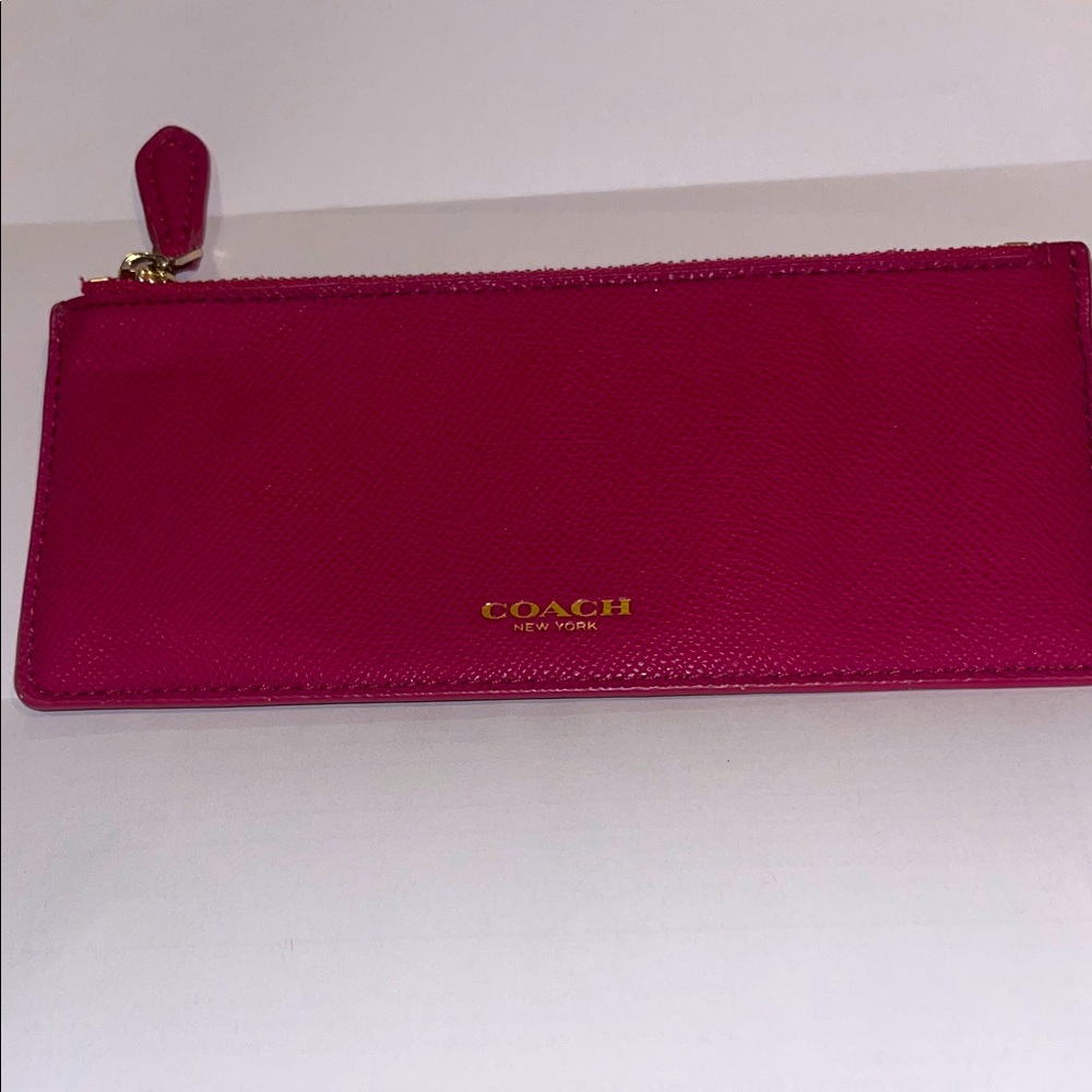 Coach Fuchsia Leather zipper bag Lined Like NEW For Checks Bills Cosmetics more